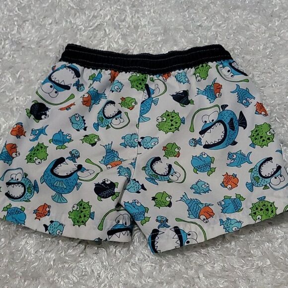 Fish swimsuit trunks with hat 18-23lbs - Picture 3 of 4